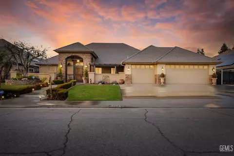 9240 Brunello Ct, Bakersfield, CA 93314