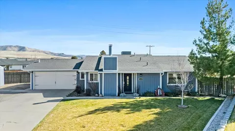 19700 Luana Dr, Tehachapi, CA 93561 photo 1