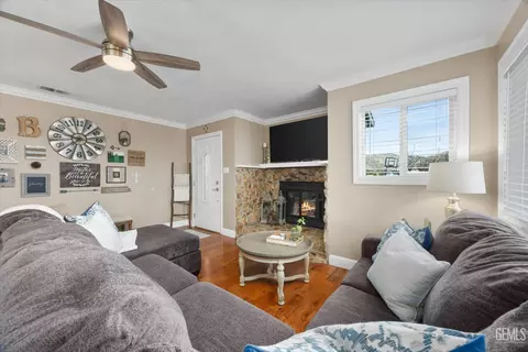 19700 Luana Dr, Tehachapi, CA 93561 photo 8