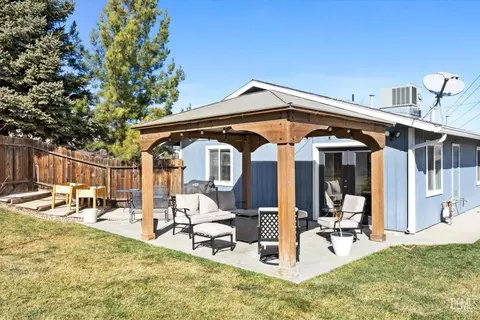 19700 Luana Dr, Tehachapi, CA 93561 photo 24