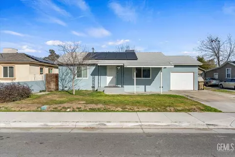 320 E Fairview Rd, Bakersfield, CA 93307