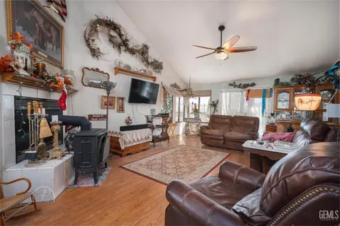 909 Arroyo Way, Taft, CA 93268 photo 6