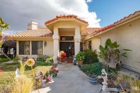 909 Arroyo Way, Taft, CA 93268 photo 2