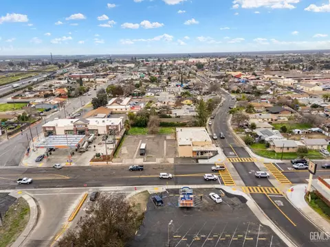 640 3rd St, Mcfarland, CA 93250 photo 8
