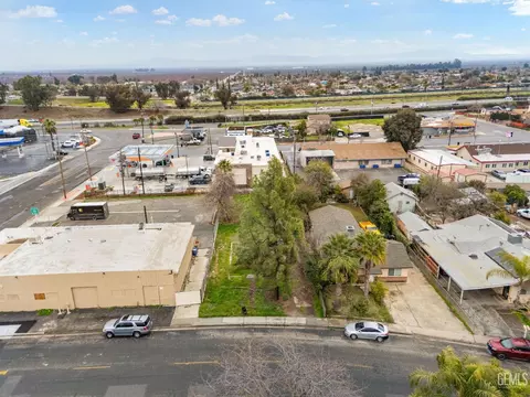 640 3rd St, Mcfarland, CA 93250 photo 4