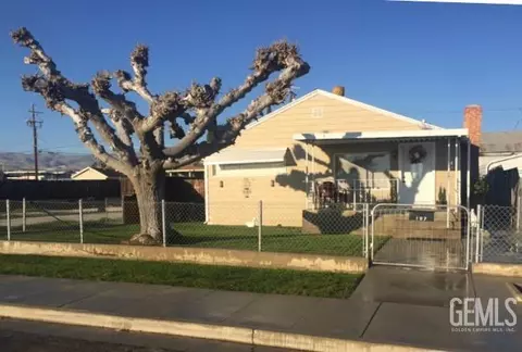 Other - 107 Pierce St, Taft, CA 93268 photo 3 of 7