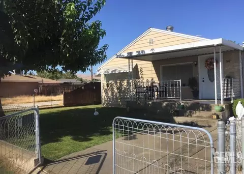 Exterior - 107 Pierce St, Taft, CA 93268 photo 1 of 4