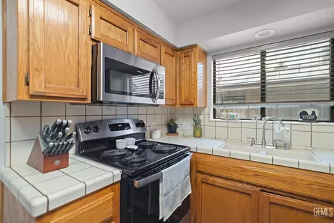 335 Bree Dr, Shafter, CA 93263 photo 18