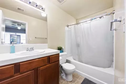 Bath - 2604 Rain Dr, Bakersfield, CA 93313 photo 2 of 2