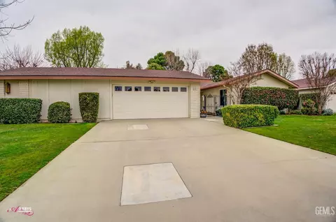 817 Bermuda St, Bakersfield, CA 93309