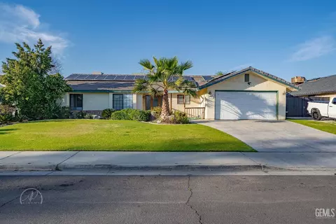 11104 Lonon Ave, Bakersfield, CA 93312