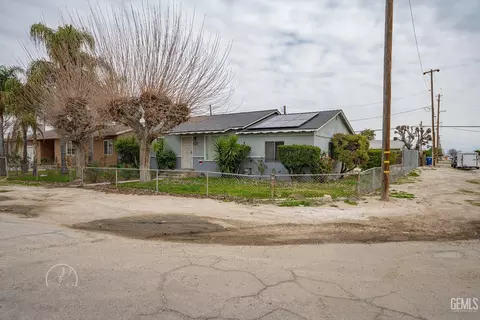 2732 Karen Pl, Bakersfield, CA 93307