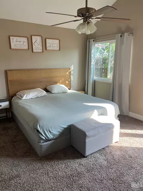 Bedroom - 7117 Hanover Cir, Bakersfield, CA 93309 photo 2 of 3