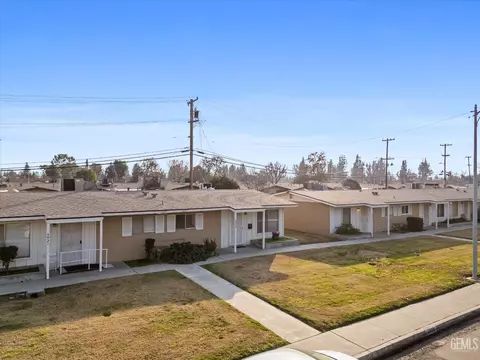 5923 Sundale Ave, Bakersfield, CA 93309