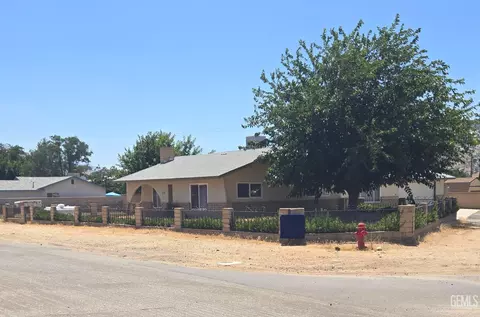 2725 Flower St, Lake Isabella, CA 93240