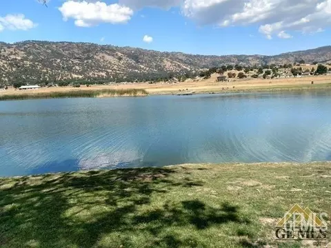 25840 Ironwood Ct, Tehachapi, CA 93561 photo 3