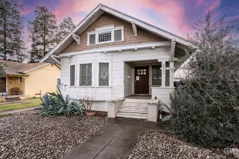 2021 20th St, Bakersfield, CA 93301