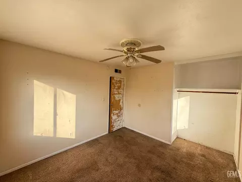 313 Van Buren St, Taft, CA 93268 photo 12