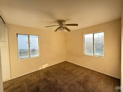 313 Van Buren St, Taft, CA 93268 photo 11