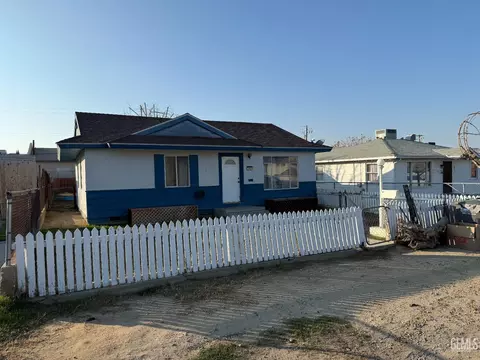 313 Van Buren St, Taft, CA 93268 photo 1