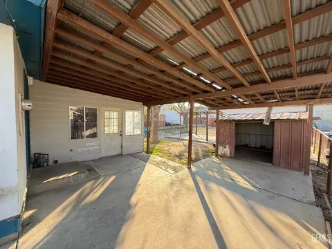 313 Van Buren St, Taft, CA 93268 photo 13