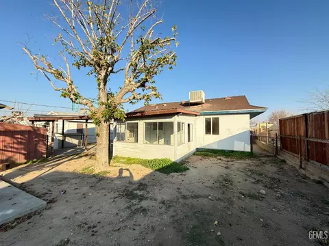 313 Van Buren St, Taft, CA 93268 photo 15