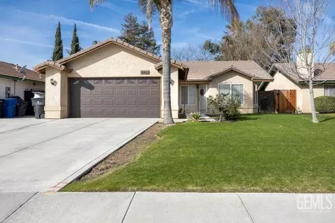 5909 Arc Dome Ave, Bakersfield, CA 93313