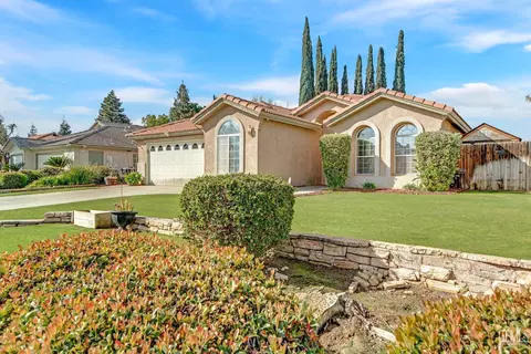 6413 Lavender Gate Dr, Bakersfield, CA 93312