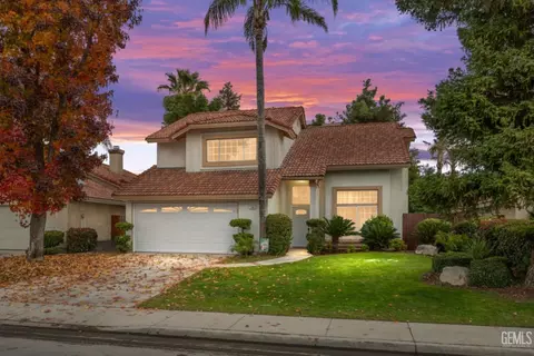 808 Harvest Creek Rd, Bakersfield, CA 93312