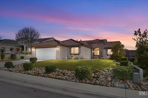 Exterior - 3207 Watergrass Rd, Bakersfield, CA 93306 photo 1 of 8
