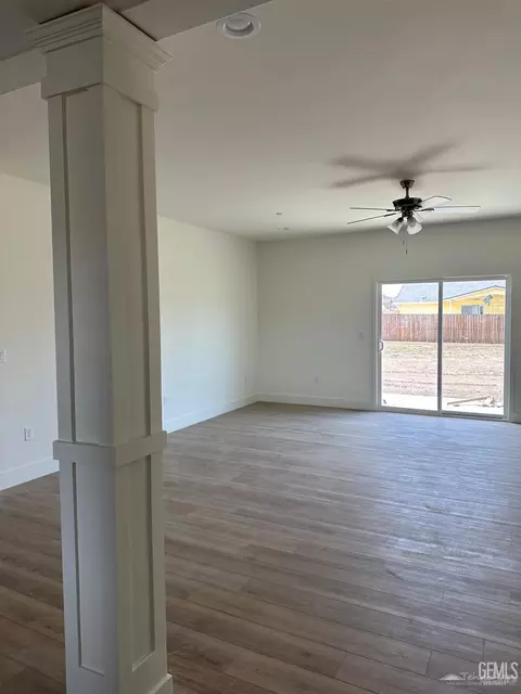 Living - 18401 Ghost Town St, Tehachapi, CA 93561 photo 1 of 1