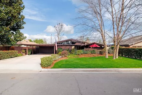 6510 Mount Rainier Dr, Bakersfield, CA 93309