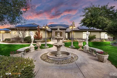 17332 Falling Creek Ave, Bakersfield, CA 93314