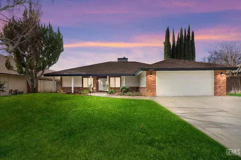 5107 Cimarron St, Bakersfield, CA 93308