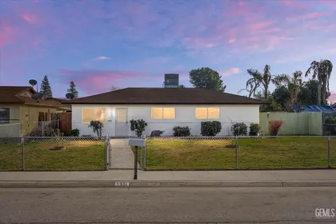 5301 Planz Rd, Bakersfield, CA 93309