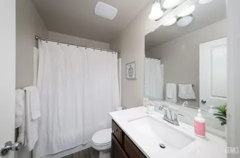 7201 Laredo Dr, Bakersfield, CA 93311 photo 17