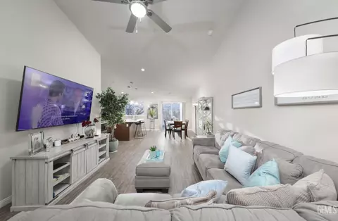 7201 Laredo Dr, Bakersfield, CA 93311 photo 5