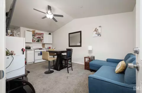 7201 Laredo Dr, Bakersfield, CA 93311 photo 22