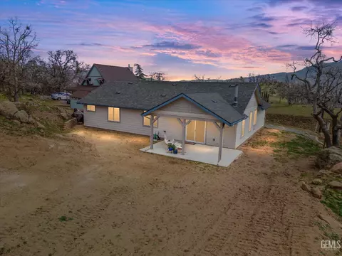 Other - 29560 Stallion Springs Dr, Tehachapi, CA 93561 photo 1 of 5