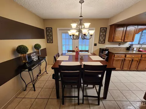 Dining - 199 Clemson St, Shafter, CA 93263 photo 1 of 1