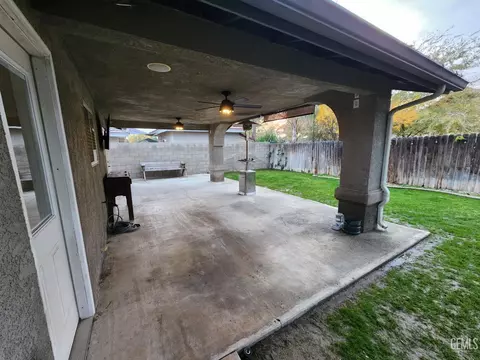 Exterior - 199 Clemson St, Shafter, CA 93263 photo 5 of 6