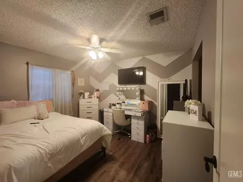 Bedroom - 199 Clemson St, Shafter, CA 93263 photo 1 of 2