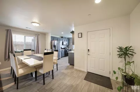 5603 Poso Ridge Ct, Bakersfield, CA 93313 photo 9