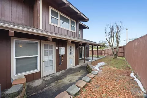 101 Meadow Lakes Dr, Tehachapi, CA 93561 photo 28