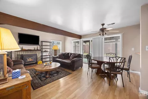 101 Meadow Lakes Dr, Tehachapi, CA 93561 photo 12