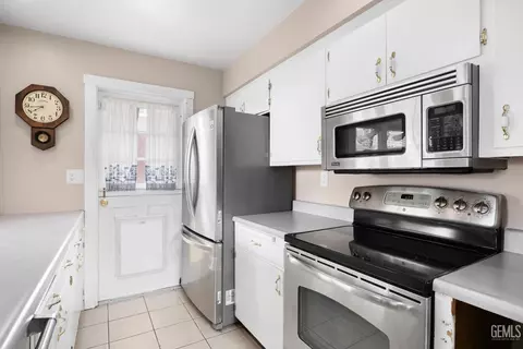 101 Meadow Lakes Dr, Tehachapi, CA 93561 photo 17