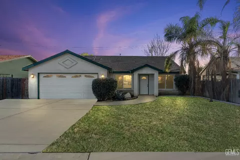 713 Castaic Ave, Bakersfield, CA 93308