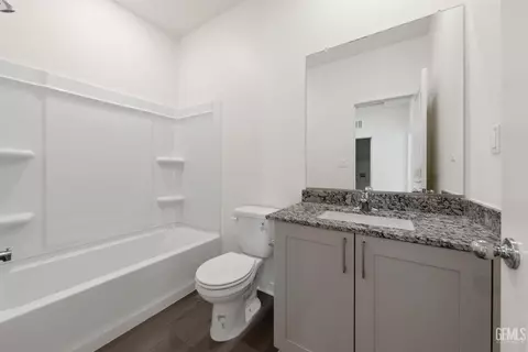 7913 Grapefruit Dr, Bakersfield, CA 93313 photo 8