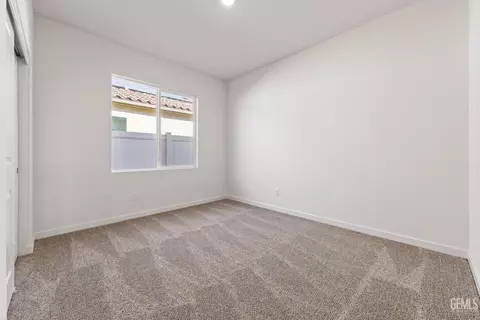 7905 Grapefruit Dr, Bakersfield, CA 93313 photo 9
