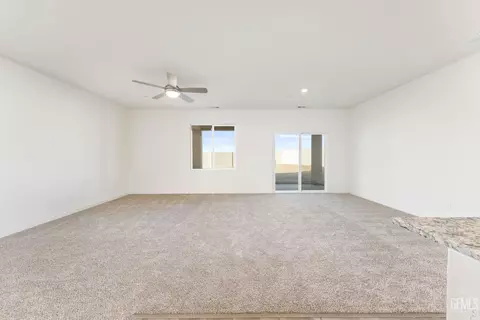 Living - 7802 Grapefruit Dr, Bakersfield, CA 93313 photo 1 of 1